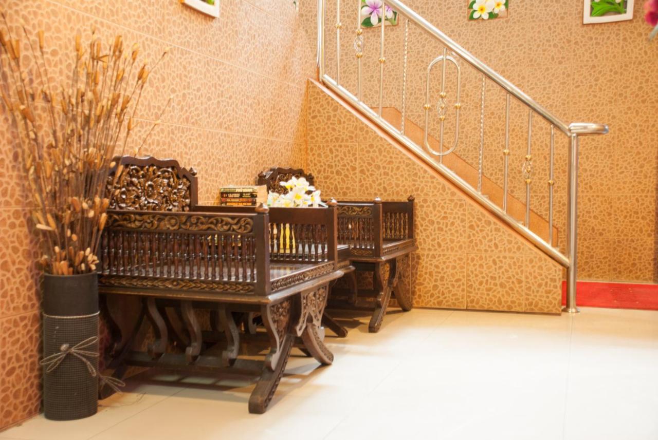 בנגקוק Thaiphiphat House מראה חיצוני תמונה
